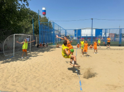 Победителей первенства по пляжному гандболу определили в Краснодарском крае
