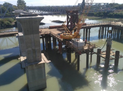 Строительство Яблоновского моста в Краснодаре завершат к концу 2023 года