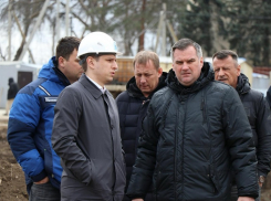 Глава департамента строительства Игорь Федосов проверил ход возведения социальных объектов