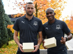  Галицкий подарил часы футболистам «Краснодара» 