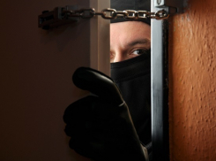 Кубанец обокрал знакомую, продал товар, а затем выкупил обратно