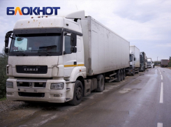 Перед Новым годом грузовикам рекомендовали ездить по Краснодару только по ночам