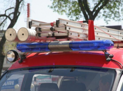 При пожаре в заброшенном отделе ДПС в Сочи погибли двое бездомных 