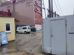 В Краснодаре возбудили уголовные дела в отношении руководства автосалона «Планета Авто»