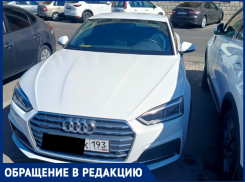 В Краснодаре водители дорогих иномарок занимают места для инвалидов на парковках 