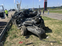 Свалка из автомобилей: пять машин столкнулись на трассе М-4 «Дон» под Краснодаром 