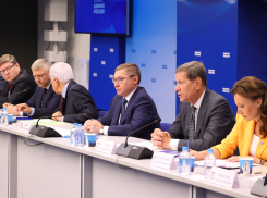 Якушев назвал основные приоритеты «Единой России» в весеннюю сессию