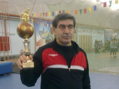 Ростовский тренер обматерил кубанских школьниц, их тренера и весь Краснодарский край