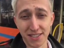 Краснодарский «Робин Гуд» арендовал трамвай на день для пенсионерок