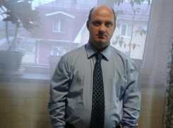 «Он человек с большой буквы», - жительница станицы Отрадной, куда приезжал кубанский «ревизор» Козлов, выразила ему благодарность