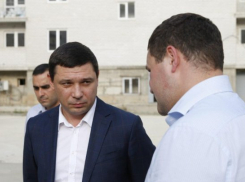  Мэра Краснодара удивили темпы работ на стройплощадке долгостроя «Таурас-96» 