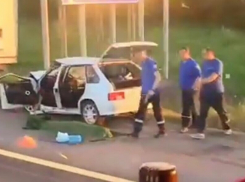 Водитель легковушки погиб в ДТП с грузовиком в Краснодаре 