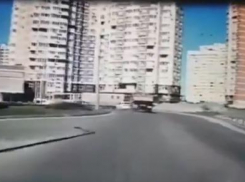 Пьяный водитель КамАЗа чуть не убил людей с детьми в Краснодаре