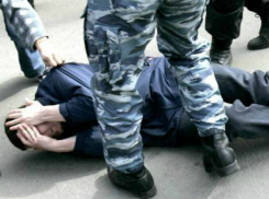В Сочи полицейские избили юношу ради признания вины