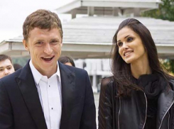 В День влюбленных хавбек «Краснодара» Мамаев подарит супруге матч в СИЗО