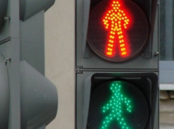 Краснодарки попали в ДТП из-за «дальтонизма» и чудом выжили