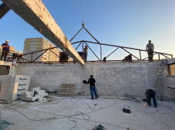 Через неделю в горевшем доме на Российской в Краснодаре планируют сделать крышу 