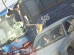 Под Краснодаром произошла массовая авария с автобусом