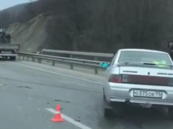 На Кубани в массовом ДТП пострадали два человека