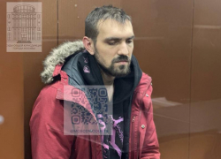 Погрустневшего комика Останина закрыли в СИЗО на два месяца