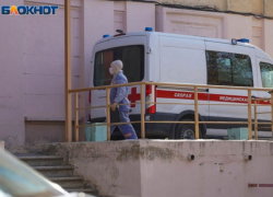 Женщина пострадала при падении обломков дрона на Кубани