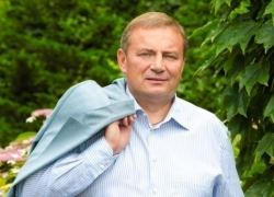 Глава Сочи во время прогулки пообещал уничтожить офис для микрозаймов