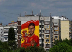 «Это вам не Яшин»: Серхио Рамос по достоинству оценил свое граффити в Краснодаре