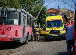 ДТП с пострадавшими парализовало движение троллейбусов в Краснодаре