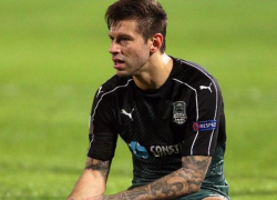 УЕФА: Форварда "Краснодара" Смолова дисквалифицировали за неподобающее поведение