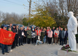 Спасенный в 90-е памятник Ленину торжественно открыли на Кубани