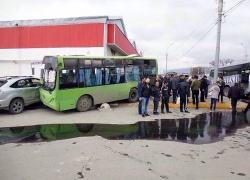 В Новороссийске после крупной аварии восстановили движение транспорта