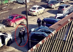 Дорожный конфликт спровоцировал драку водителей в Краснодаре