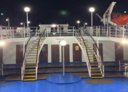 Третьи сутки пассажиры парома не могут вернуться на Кубань: причины и мнения