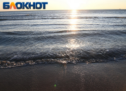 Взрывы в районе Туапсе: безэкипажный катер ВСУ повредил дом, гараж и ангар 