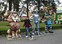 В Геленджике открылся парк в стиле «Изумрудного города» 