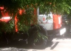 В Новороссийске эвакуировали людей из трехэтажки из-за пожара