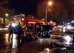 В Новороссийске семья спаслась из горящего автомобиля