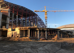 Крупный спорткомплекс с бассейном в Краснодаре завершили на 58%