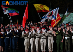 Хедлайнером форума активистов Поста №1 в Краснодаре станет певица MONA