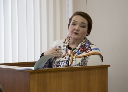 Вице-губернатор Кубани Галина Золина провалила защиту диссертации 