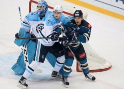 Рок-настрой не помог "Сочи" одержать хоккейную победу над "Сибирью"