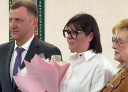 Вице-мэр Краснодара получила награду от Минобороны РФ
