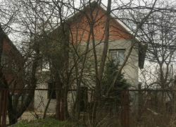 В частном доме под Краснодаром обнаружили три трупа