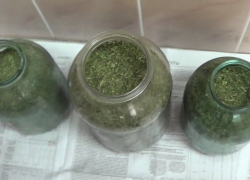 Житель Крымского района сделал закрутки с марихуаной