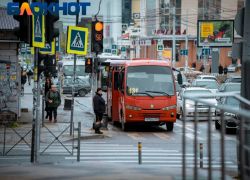 В Краснодаре проблемы с автобусным маршрутом №20 объяснили нехваткой водителей