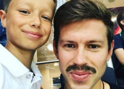 Звезда ФК «Краснодар» Смолов отрастил «дедовские» усы на удачу