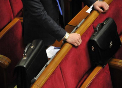  Два кубанских депутата скрыли более миллиона рублей, дома и 16 банковских счетов 