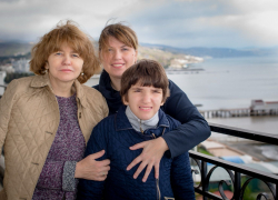 Профессор из Краснодара пытается через суд завладеть имуществом недееспособной дочери-инвалида  