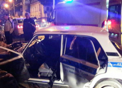 В Новороссийске полицейские на большой скорости врезались в микроавтобус