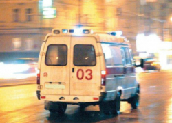 Окровавленного мужчину нашли на обочине дороги в Краснодаре